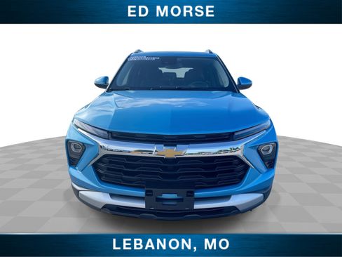 Certified 2025 Chevrolet TrailBlazer LT w/ Convenience Package FWD image 3