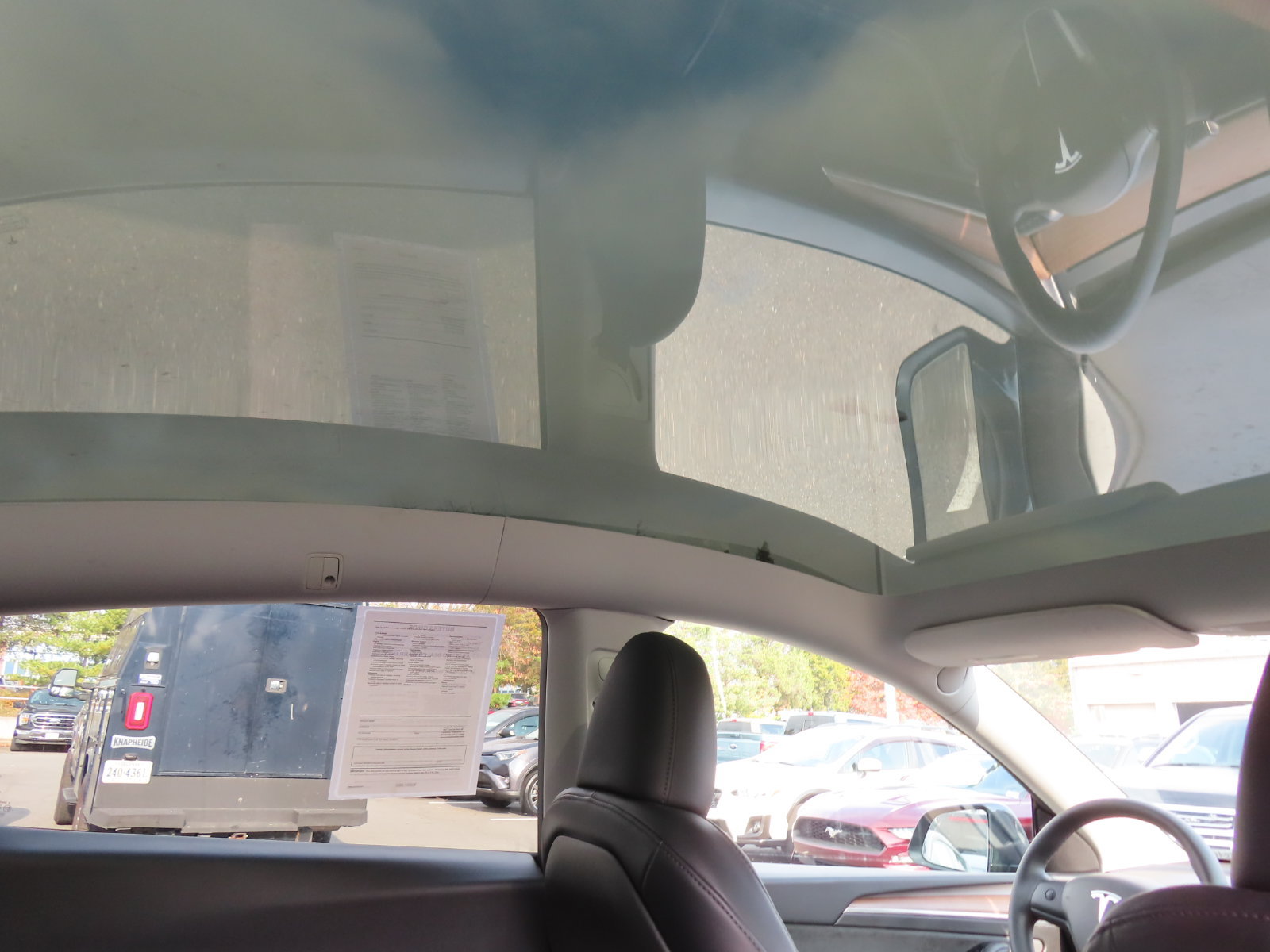 Used 2024 Tesla Model Y 2WD image 28