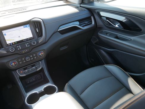 Used 2023 GMC Terrain AT4 w/ Infotainment Package II image 11