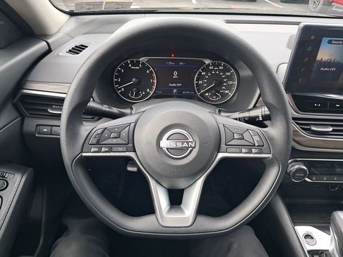 New 2025 Nissan Altima 2.5 SV w/ SV Special Edition Package image 15