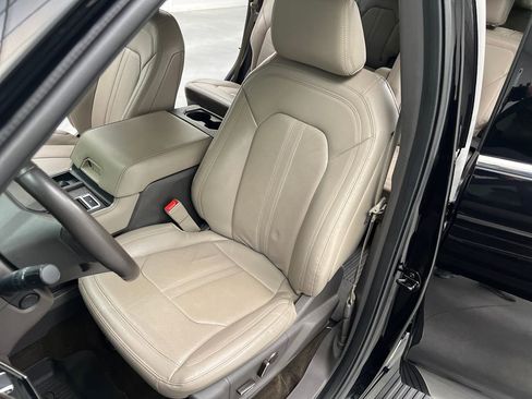 Used 2021 Ford Expedition Limited w/ Cargo Package RWD image 9