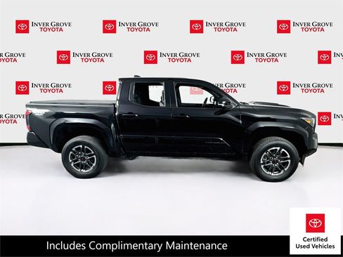 Certified 2025 Toyota Tacoma TRD Sport w/ TRD Sport Upgrade Package AWD/4WD image 4