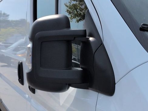 Used 2025 RAM ProMaster 2500 w/ Convenience Group FWD image 11
