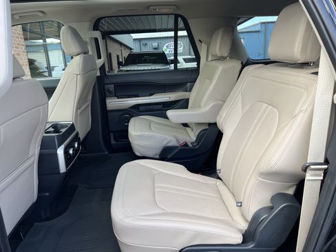 Used 2023 Ford Expedition Max Limited image 22