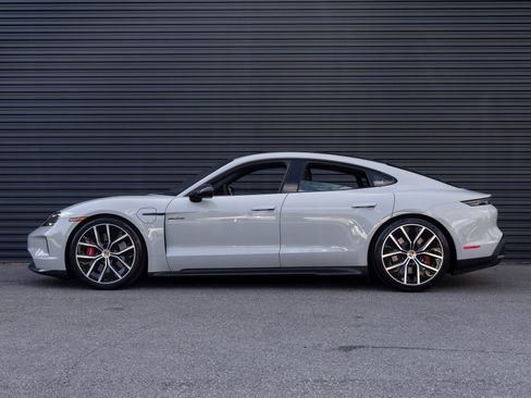 Used 2025 Porsche Taycan GTS image 2