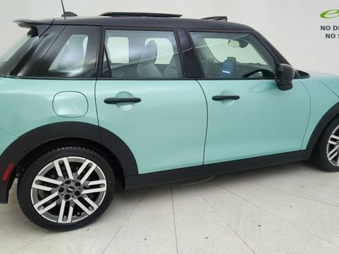 Used 2025 MINI Cooper S FWD image 6