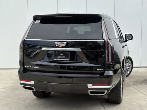 Certified 2025 Cadillac Escalade Luxury w/ LPO, Floor Liner Package AWD/4WD image 6