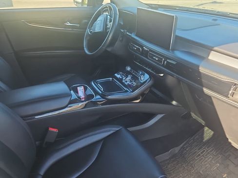 Used 2023 Lincoln Nautilus AWD w/ Premium Package image 13