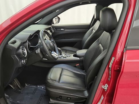 Used 2022 Alfa Romeo Stelvio Ti AWD/4WD image 31