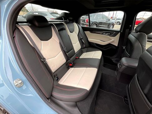 Used 2025 Cadillac CT5 V image 27