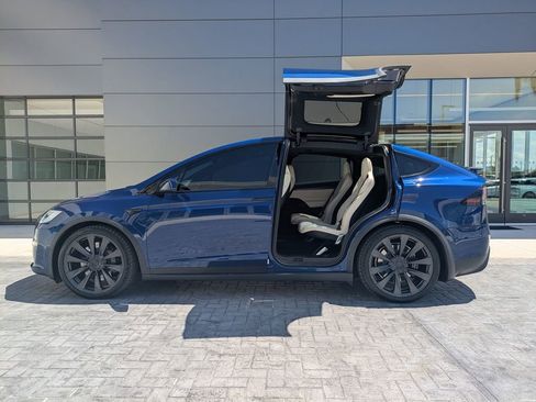 Used 2022 Tesla Model X Plaid AWD/4WD image 19