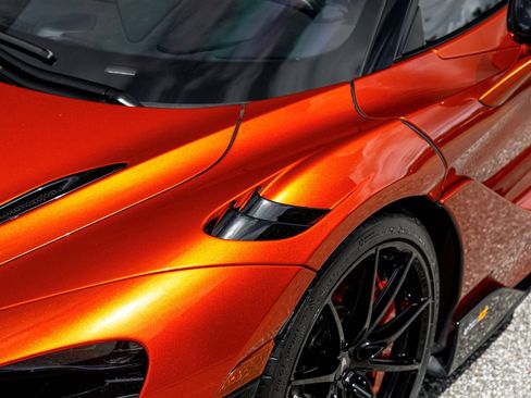 Used 2021 McLaren 765LT RWD image 36