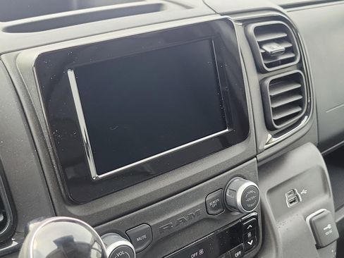 Used 2025 RAM ProMaster 3500 w/ Convenience Group image 14