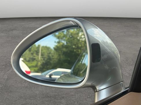 Used 2012 Porsche Panamera 4 image 32