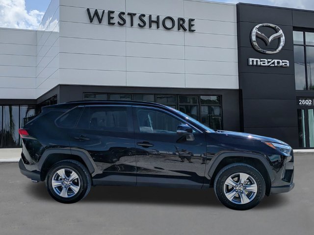 Used 2023 Toyota RAV4 XLE AWD/4WD image 2