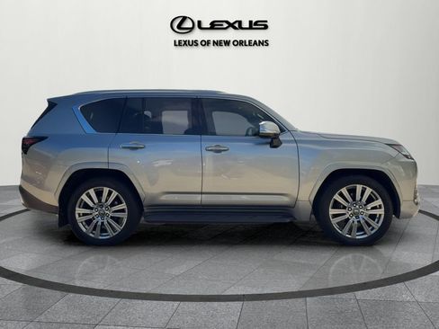 Used 2023 Lexus LX 600 4WD w/ Ultra Luxury Package image 8