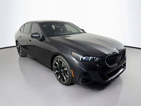New 2027 BMW 540i xDrive w/ M Sport Package AWD/4WD image 3