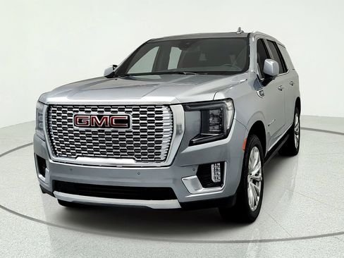 Used 2024 GMC Yukon Denali AWD/4WD image 8