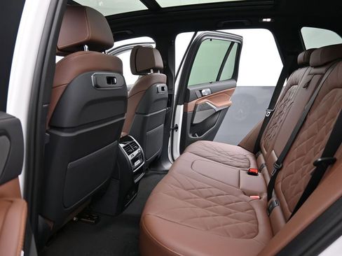 New 2026 BMW X5 xDrive40i AWD/4WD image 15