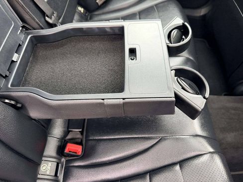 Used 2016 Mercedes-Benz C 300 4MATIC Sedan image 25