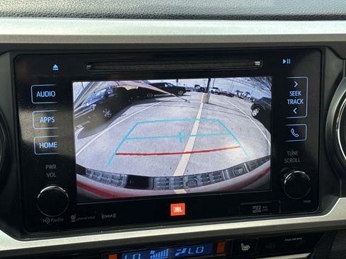 Used 2019 Toyota Tacoma Limited image 29