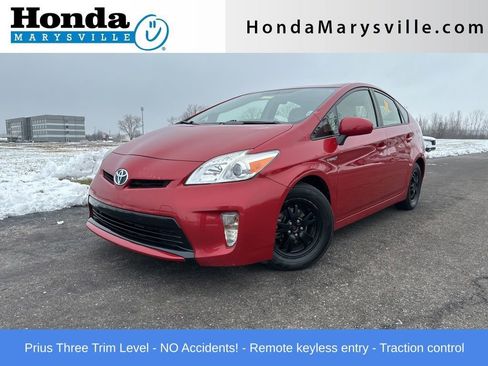 Used 2015 Toyota Prius Three image 1