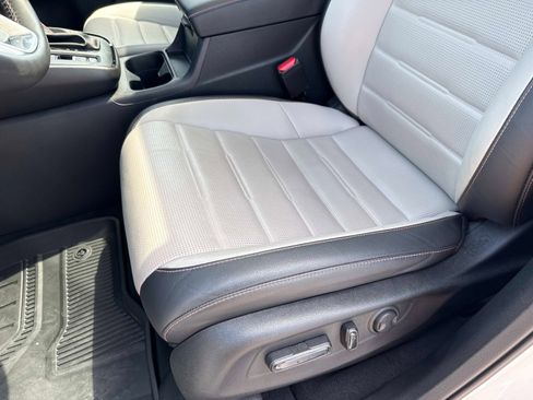 Used 2024 Honda CR-V Sport Touring image 19