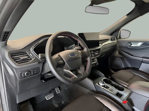 Used 2024 Ford Escape ST-Line w/ Tech Pack #1 AWD/4WD image 14
