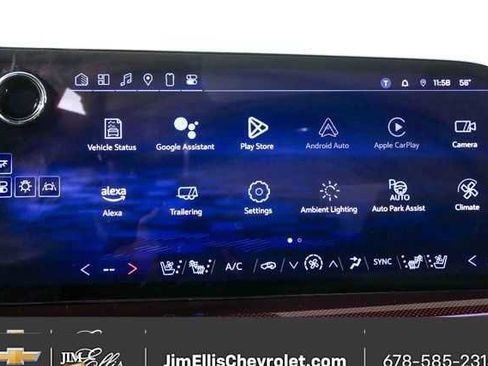 Certified 2024 Chevrolet Traverse RS image 17