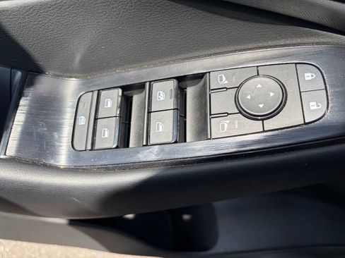 Certified 2026 Nissan Rogue S AWD/4WD image 17