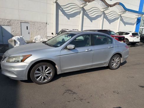 Used 2011 Honda Accord EX image 4