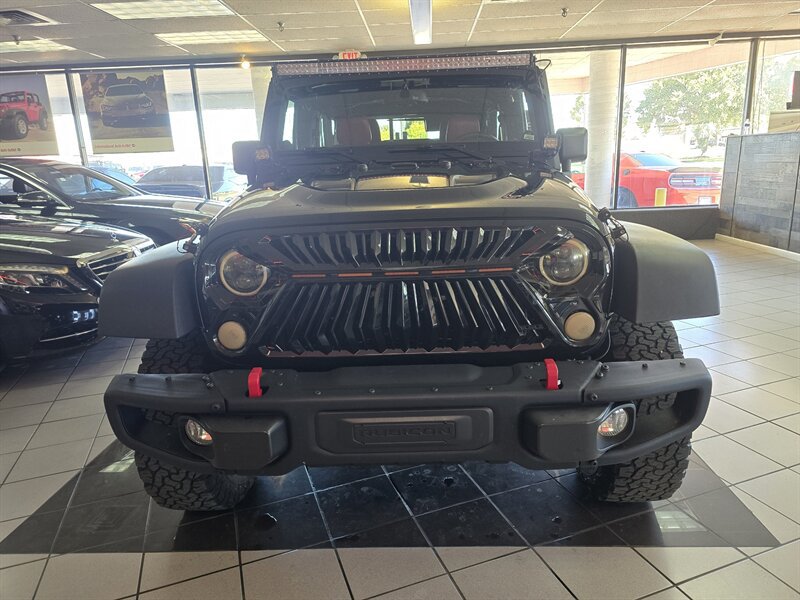 Used 2013 Jeep Wrangler Unlimited Rubicon AWD/4WD image 2