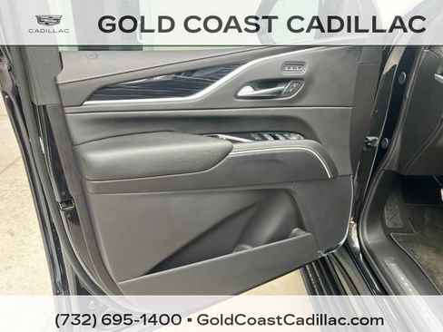 Certified 2024 Cadillac Escalade V w/ LPO, ONYX Package AWD/4WD image 23