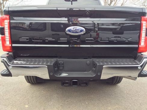 New 2026 Ford F350 Lariat w/ FX4 Off-Road Package image 15