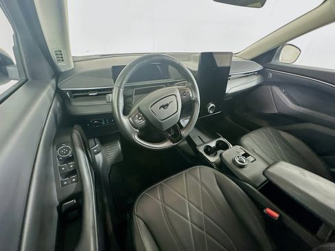 Used 2024 Ford Mustang Mach-E Select image 18
