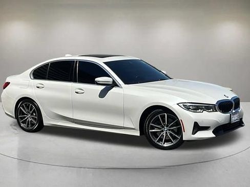 Used 2020 BMW 330i Sedan w/ Premium Package RWD image 1