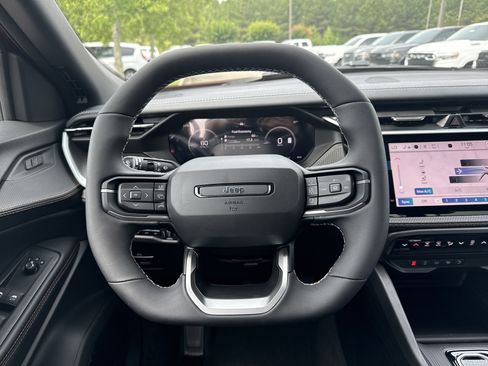 New 2026 Jeep Cherokee Overland w/ Advanced Pro Tech Group AWD/4WD image 24
