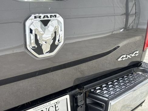 Used 2024 RAM 2500 Big Horn w/ Towing Technology Group AWD/4WD image 30