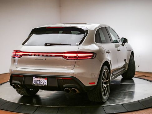Certified 2023 Porsche Macan S AWD/4WD image 8