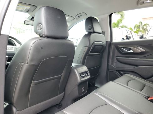 Used 2023 GMC Terrain SLT w/ Elevation Edition FWD image 11