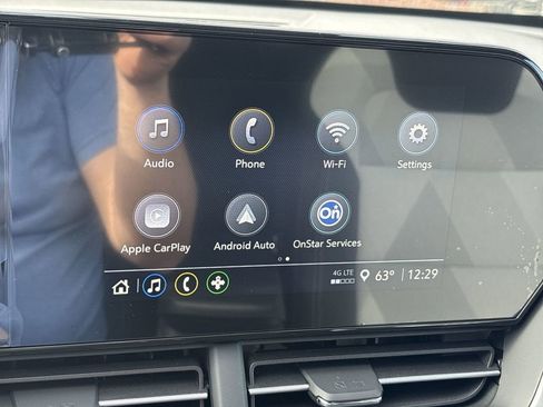 New 2026 Chevrolet Trax RS w/ Sunroof Package image 34