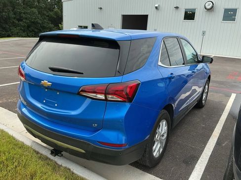 Used 2024 Chevrolet Equinox LT w/ LPO, Floor Liner Package FWD image 3