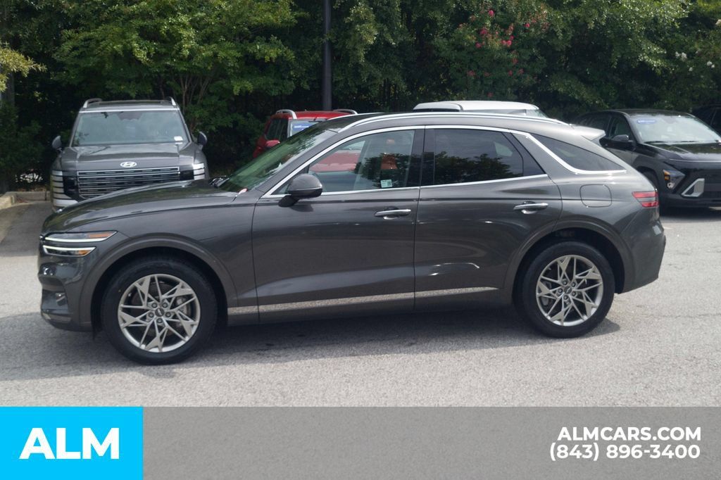 Used 2025 Genesis GV70 2.5T AWD/4WD image 11