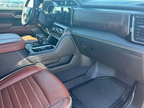 New 2025 GMC Sierra 1500 Denali Ultimate AWD/4WD image 24