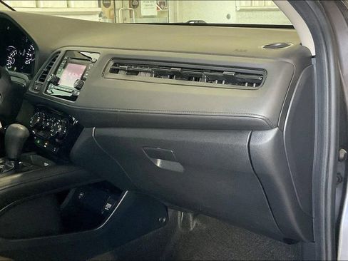 Used 2022 Honda HR-V LX image 21