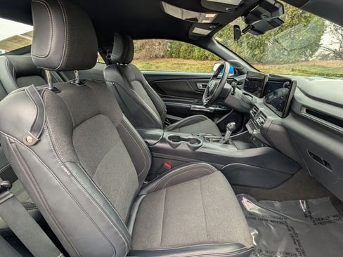 Used 2024 Ford Mustang EcoBoost image 10
