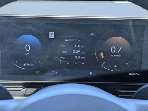 Used 2025 Hyundai Kona Limited image 35