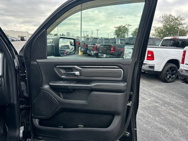 Used 2019 RAM 1500 Big Horn AWD/4WD image 17