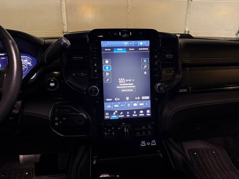 Used 2023 RAM 2500 Limited image 17