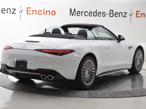 New 2026 Mercedes-Benz SL 43 AMG image 7